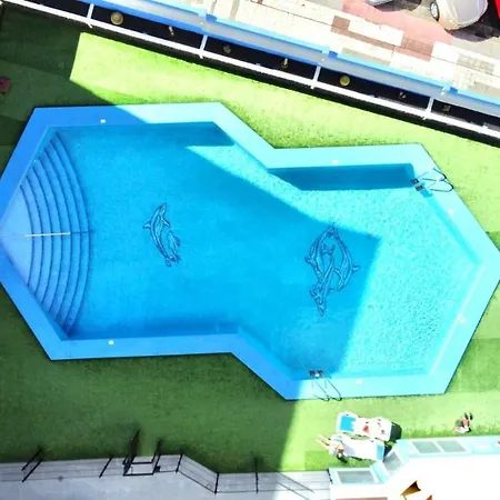 아파트 Apartamento A Pocos Metros De La Playa, Con Piscina Y Wifi Gratuito En Zonas Comunes *