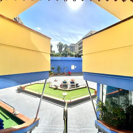 Apartamento A Pocos Metros De La Playa, Con Piscina Y Wifi Gratuito En Zonas Comunes *